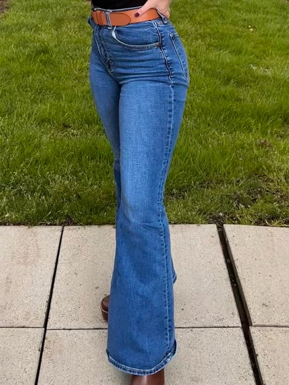 Abercrombie & Fitch Dark Blue Wide-Leg Jeans - Picture 3 of 3